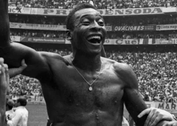 Mengenang Legenda Sepakbola, Pele dari Jual Kacang hingga Semir Sepatu