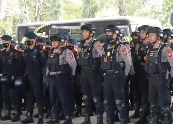 Polrestasbes Makassar siapkan personil pengamanan untuk mengawal demonstrasi yang akan digelar mahasiswa di setiap titi yang di Makassar