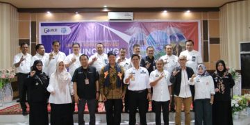 Deputi Bidang Kajian Kebijakan dan Inovasi Administrasi Negara LAN-RI, Dr Tri Widodo Wahyu Utomo melaunching 85 inovasi Kabupaten Bulukumba