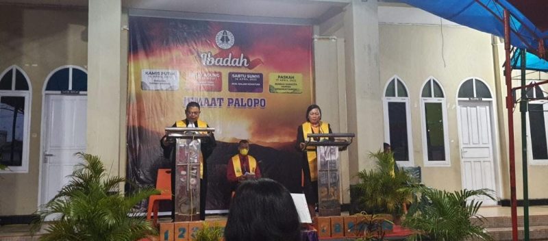 Danramil 1403-11 Masamba Kabupaten Luwu Utara, Kaptel CBA Marten Luter R yang juga Majelis Gereja bersama umat Kristiani TNI Kodim 1403