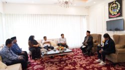 Sekertaris Daerah Provinsi Sulawesi Selatan (Sulsel) Abdul Hayat Gani, memberikan apresiasi terhadap kinerja Komisi Informasi (KI) Sulsel