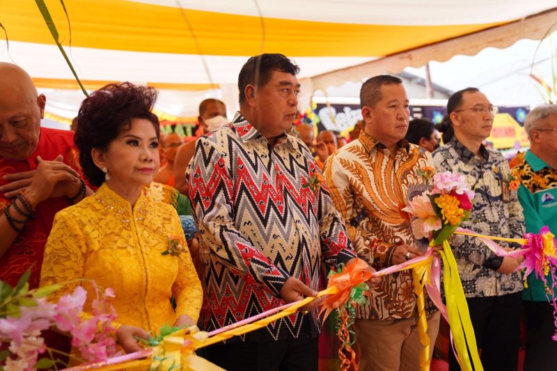 Sekertaris Daerah Provinsi Sulsel, Abdul Hayat Gani, hadir di acara peresmian bangunan Cetiya She Mien Fo umat Buddha