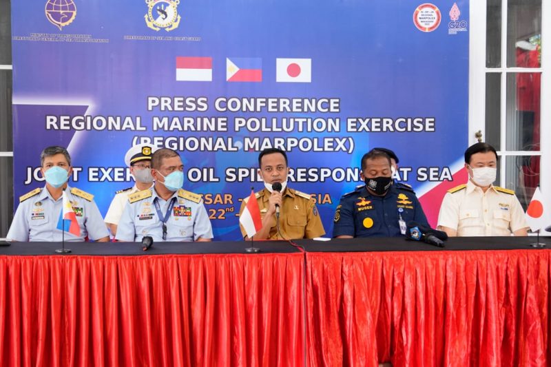 Andi Sudirman bertindak sebagai inspektur upacara pembukaan Latihan Regional Polisi Kelautan Tahun (Regional Marpolex) 2022 Tumpahan