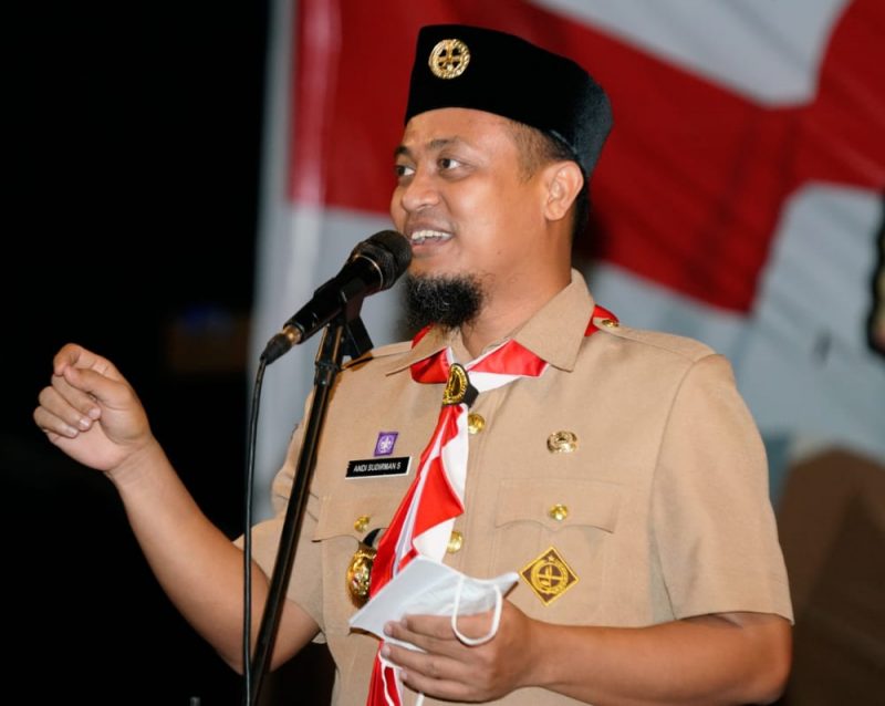 Gubernur Sulawesi Selatan, Andi Sudirman Sulaiman berkemah bersama peserta Saka Bakti Husada 2022 di Bumi Perkemahan Moncong Sipolong,