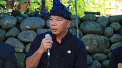 Ritual sakral berlangsung di Possi Tanah, Desa Possi Tanah, Kecamatan Kajang, Bulukumba, sebuha tempat yang diyakini turunnya Tumanurung