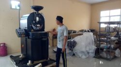 Dinas Perindustrian Provinsi Sulawesi Selatan telah menyerahkan bantuan mesin roasting kopi kepada kelompok Industri Kecil Menengah (IKM)