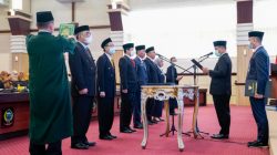 Gubernur Sulawesi Selatan Andi Sudirman Sulaiman melantik dan mengambil sumpah jabatan pimpinan tinggi pratama (Eselon II)