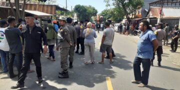 Eksekusi tujuh rumah dan tanah di Kelurahan Bontotangga, Kecamatan Tamalatea, Kabupaten Jeneponto, Sulawesi Selatan, nyaris ricuh.