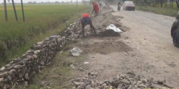 Pemerintah Provinsi Sulawesi Selatan melalui Dinas Pekerjaan Umum dan Tata Ruang (PUTR) melakukan penanganan long segmet pada ruas Pinrang