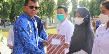 pertama kalinya di lingkup Pemerintah Kabupaten Bulukumba menerima (ASN) dari unsur Pegawai Pemerintah dengan Perjanjian Kerja (PPPK) SK