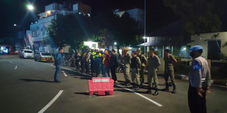 Situasi Kota Bulukumba dan sekitarnya saat ini semakin kondusif, ini karena kegiatan patroli Cipta Kondisi (Cipkon) yang rutin di laksanakan setiap malam