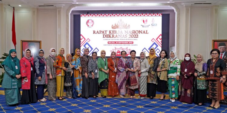 Dewan Kerajinan Nasional (Dekranas) menggelar Rapat Kerja Nasional (Rakernas). Rakernas ini diharapkan sebagai ajang kolaborasi antarsesama