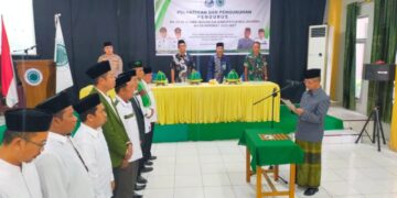 Ketua Majelis Ulama Indonesia (MUI) Provinsi Sulawesi Selatan, Prof Dr KH Nadjamuddin Lc MA melantik dan mengukuhkan pengurus Dewan Pimpinan MUI Kabupaten Bulukumba, masa khidmat 2022-2027