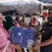 Andi Sudirman Sulaiman, meninjau dan menyerahkan bantuan kepada warga korban kebakaran di Jalan Rappokalling Timur, Kelurahan Rappokalling, Kecamatan Tallo,